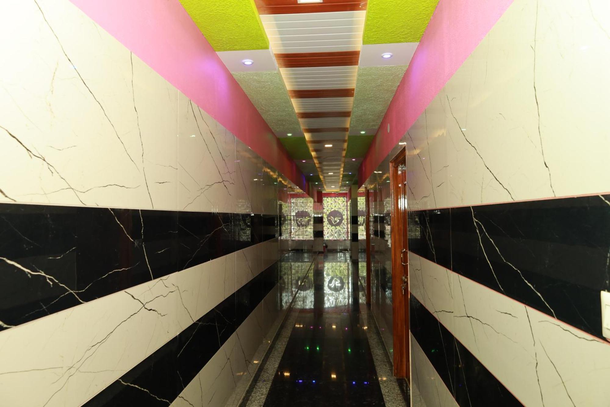 Hotel Rv Residency Wodapatti Exterior foto